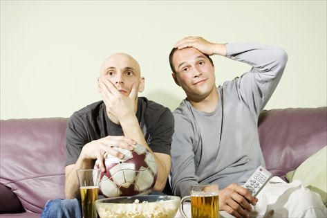 <b>למה הברזנו מהחתונה כדי לראות את המשחק? (צילום: Sutterstock)</b>