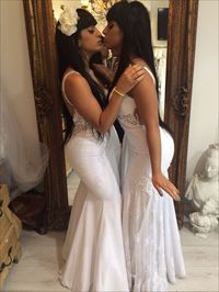 התאומות מלול עולות על שמלות כלה
