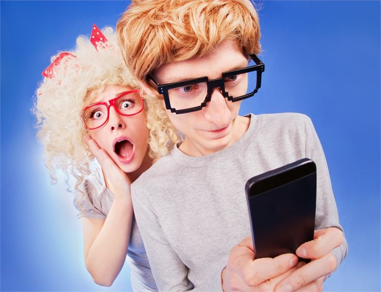 להזמין או לא? סוגיית האקסים בחתונה 1