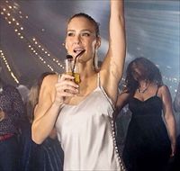הצצה: שמלת הכלה השנייה של בר רפאלי