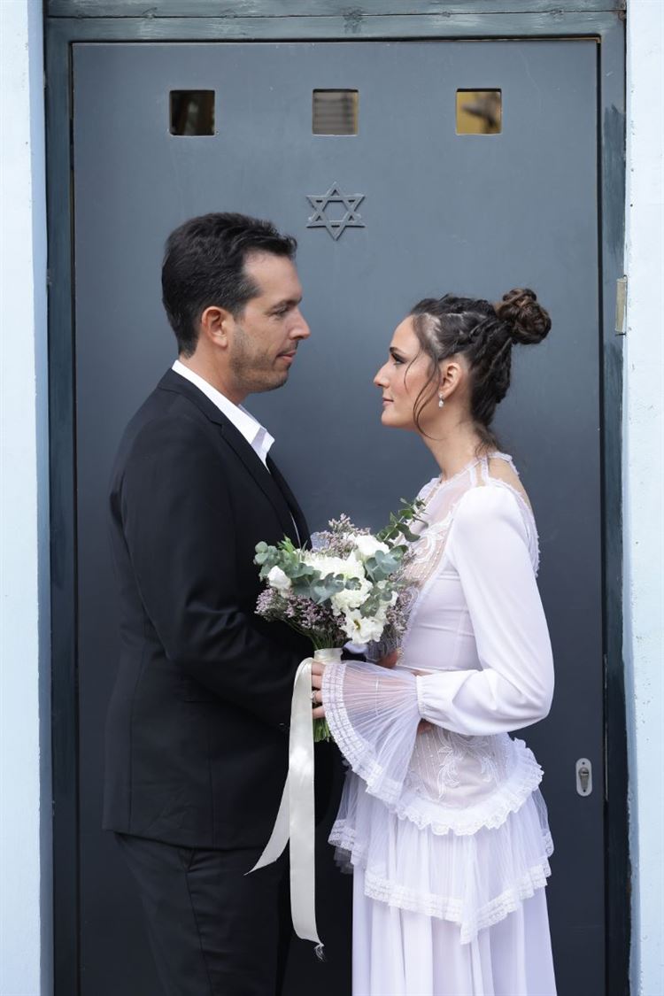 סיפור אהבה משמיים בין טייס לדיילת 1